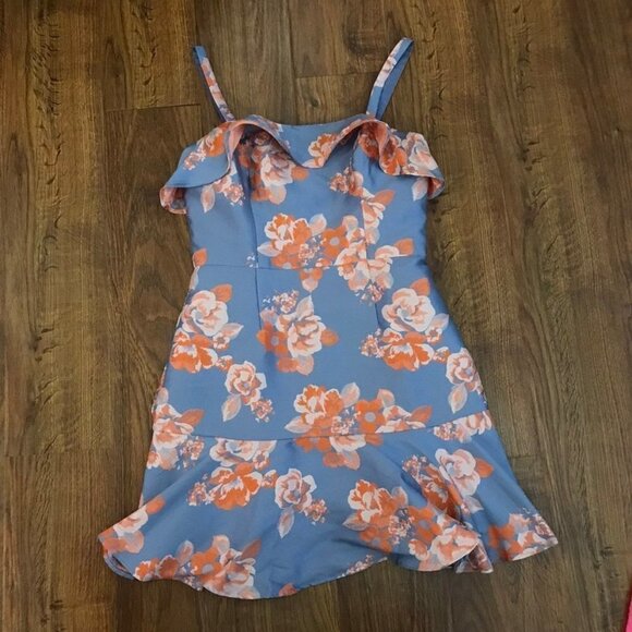 Hutch Designs Dress - Picture 1 of 5